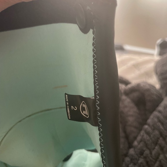 Matisse brand new wet suit size 2 - Picture 3 of 5